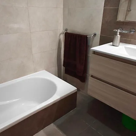 Village Core Located 2bedroom 슬리에마