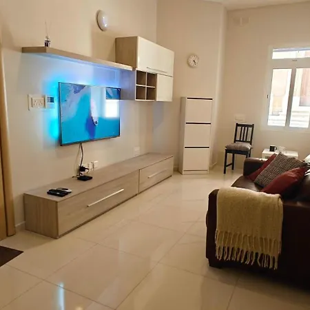 Village Core Located 2bedroom - Close To St Julians And Valletta 公寓